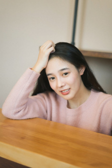 年幼的嫂子